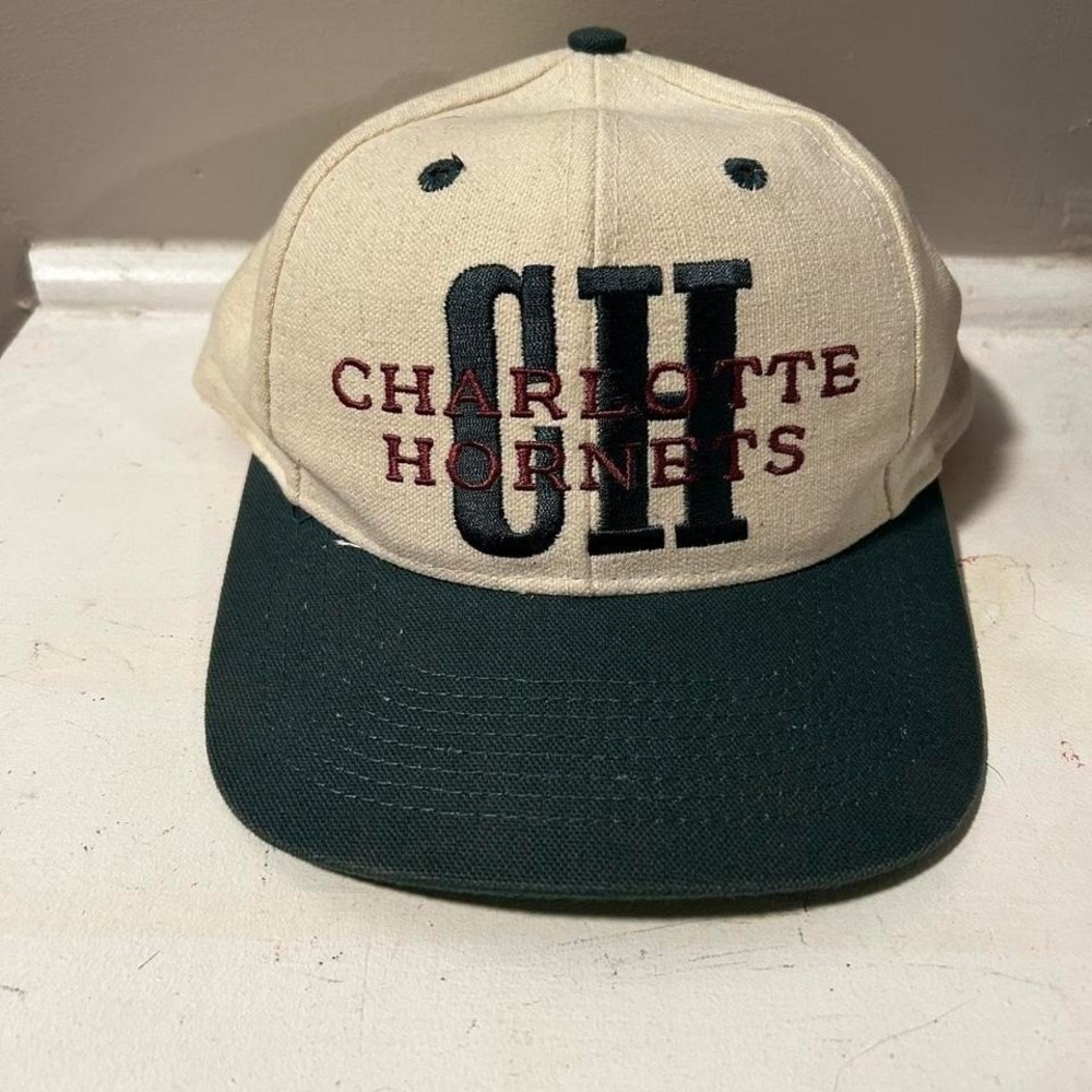 Vintage 90s wool blend Charlotte Hornets cream and teal  SnapBack hat cap